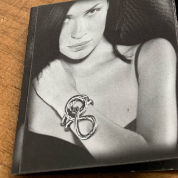 Breil Authentic Snake Steel Bendable Necklace & Breil Hook Ring Set from Milan - Picture 5 of 7